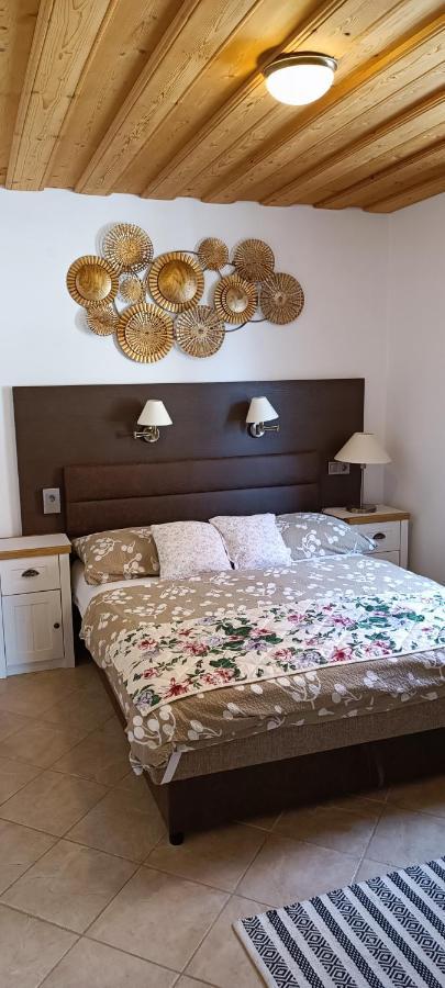Appartamento Rozsa Apartman Zalakaros Esterno foto