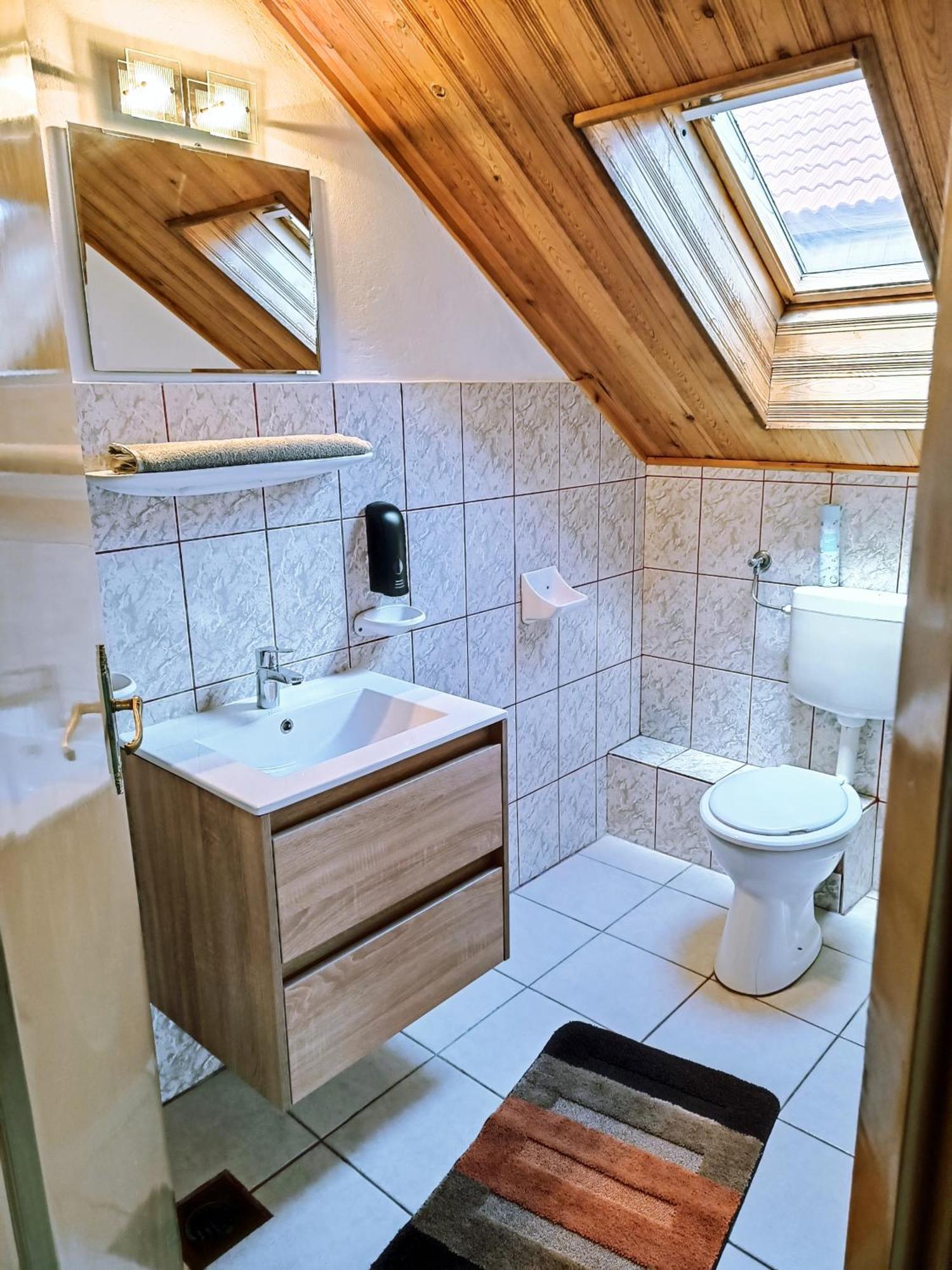 Appartamento Rozsa Apartman Zalakaros Esterno foto