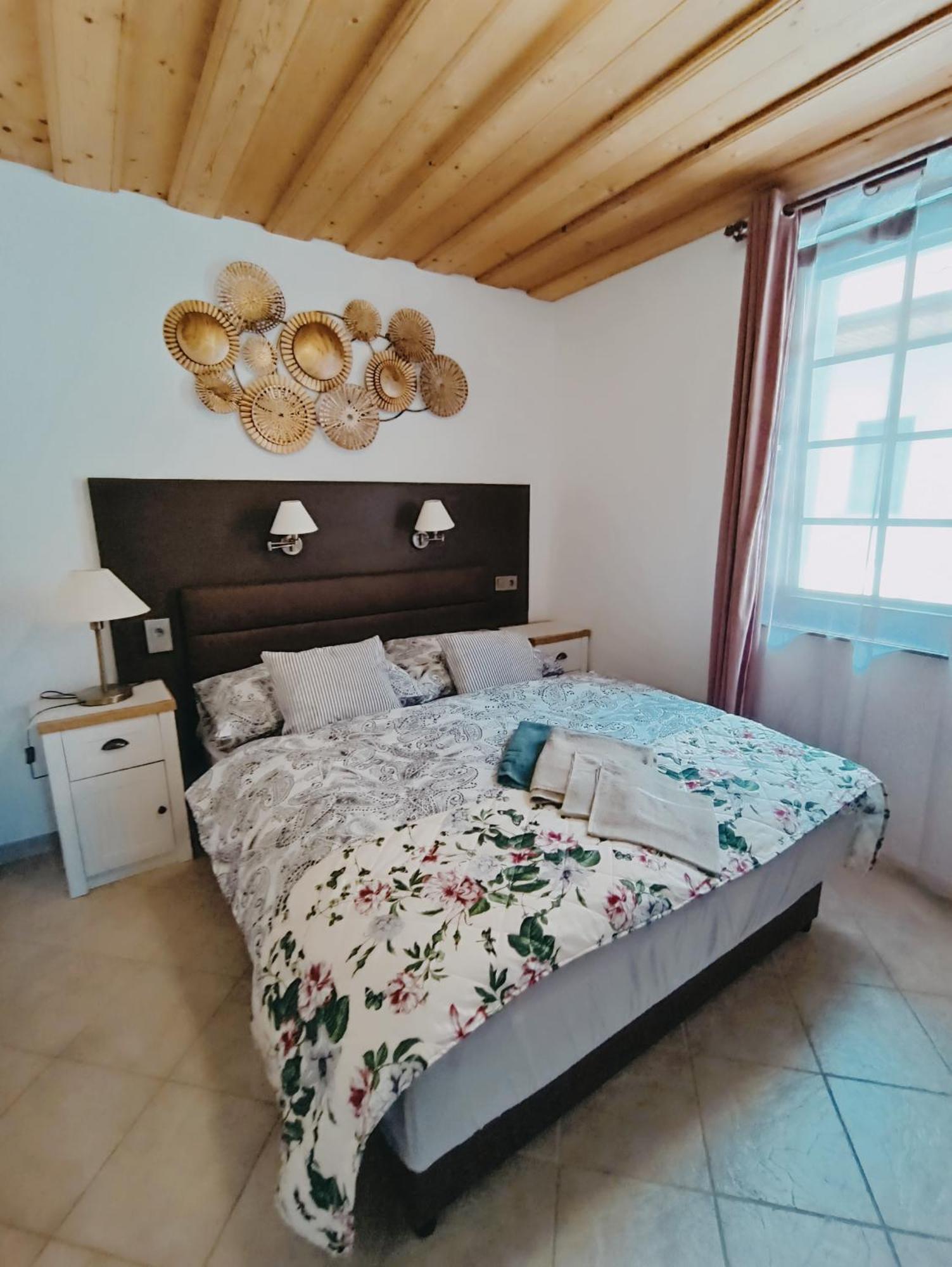 Appartamento Rozsa Apartman Zalakaros Esterno foto