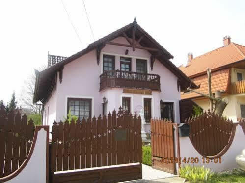 Appartamento Rozsa Apartman Zalakaros Esterno foto